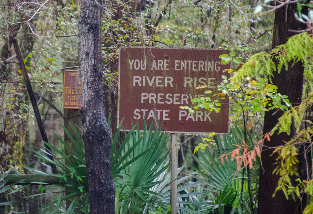 Entering River Rise State Park