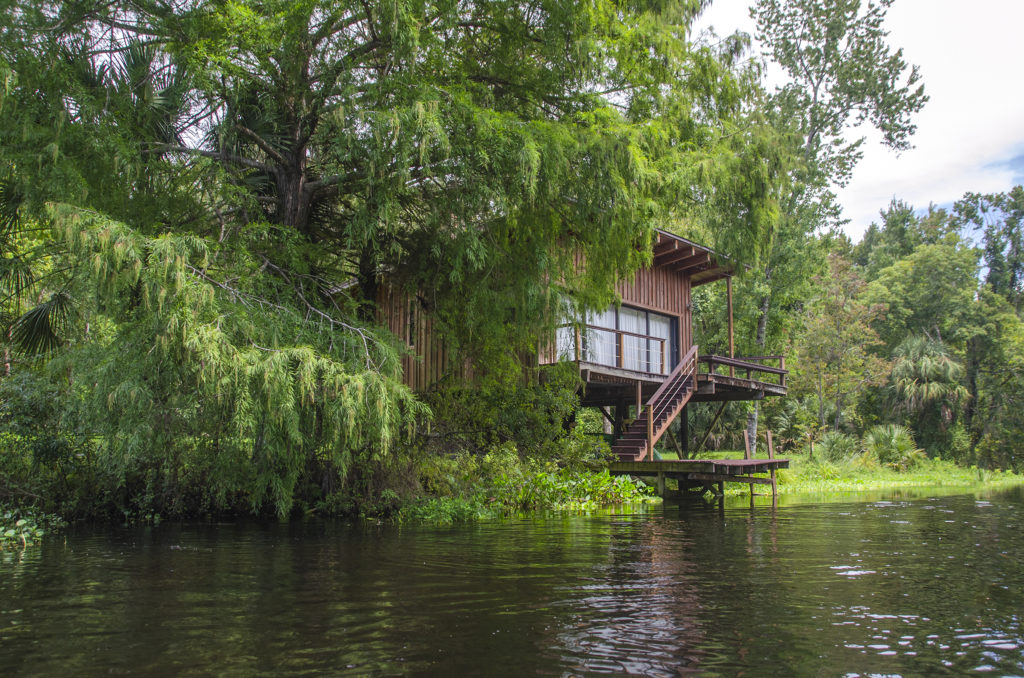 Lone house on Gum Slough